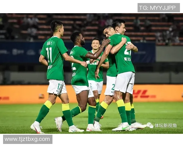 深圳羽毛球队在世界杯积分榜上以61分稳居第一展现强劲实力 深圳羽毛球队在世界杯积分榜上以61分稳居第一展现强劲实力