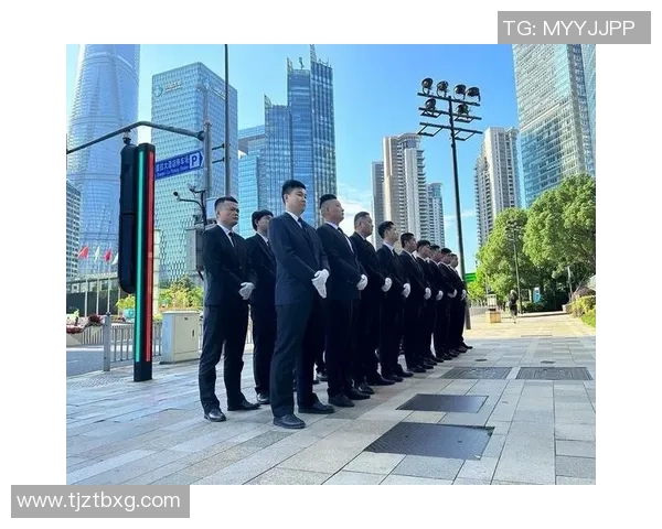 足球明星们的保镖背后故事揭秘他们如何保护偶像的安全与隐私 足球明星们的保镖背后故事揭秘他们如何保护偶像的安全与隐私