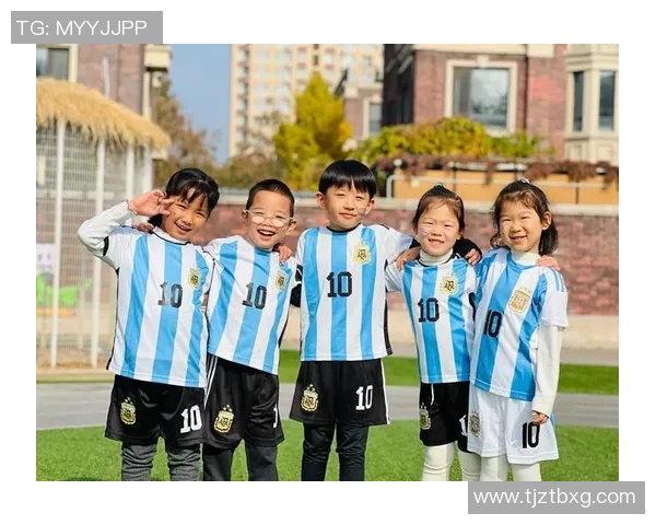 追风少年的足球梦想与成长之路:从校园到绿茵场的奋斗故事 追风少年的足球梦想与成长之路:从校园到绿茵场的奋斗故事